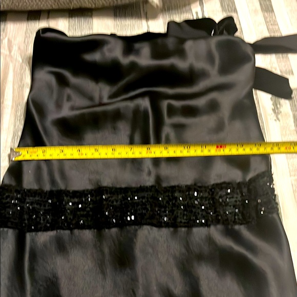 Vera Wang Elegant Black Halter Evening Dress - Picture 8 of 8